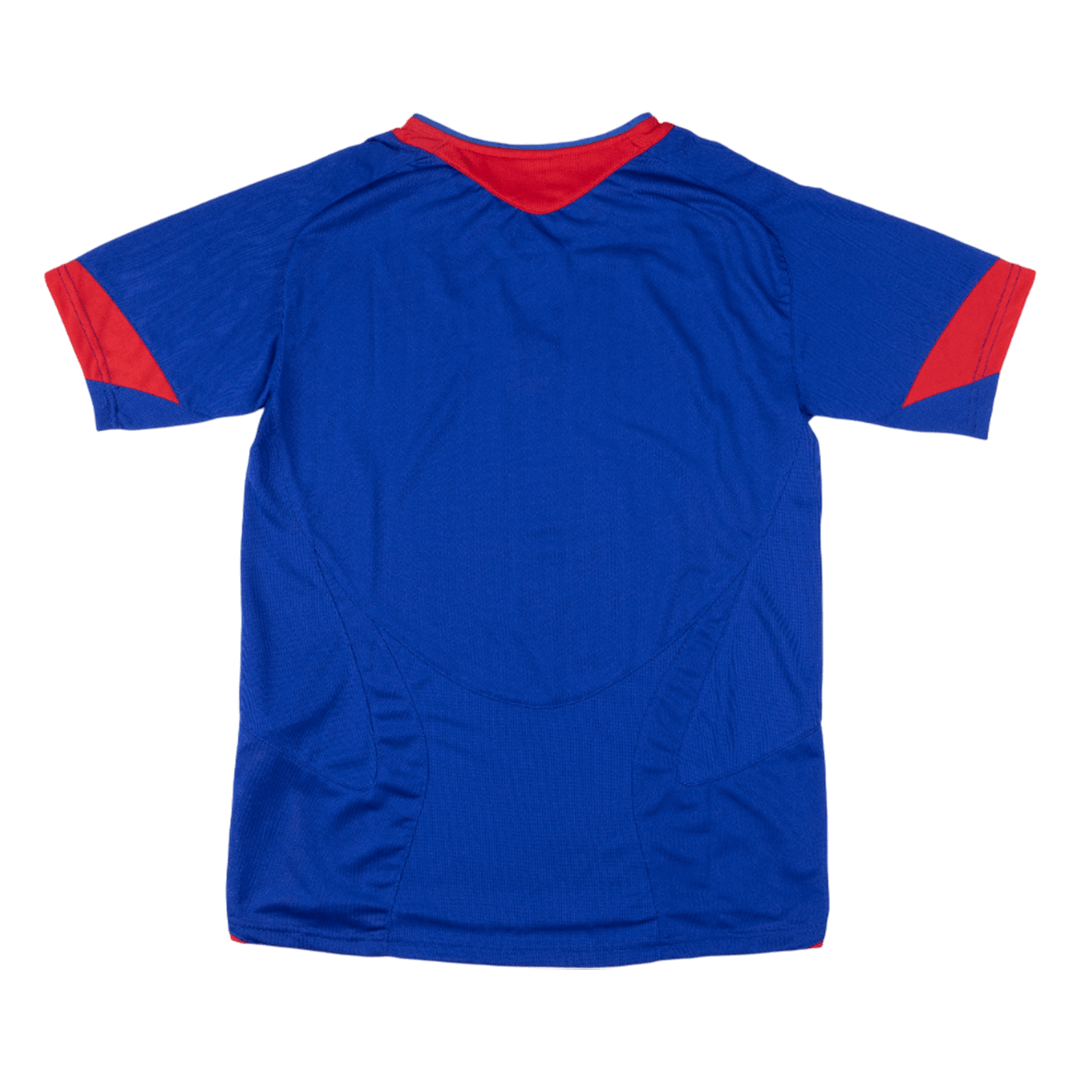 Retro Manchester United Away Shirt 2005/06 Blue