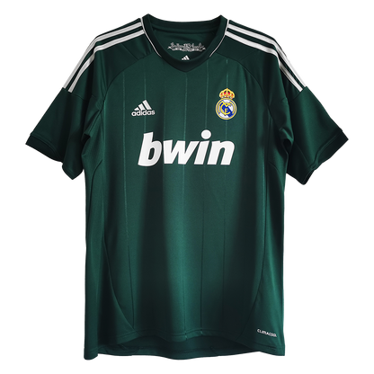 Maillot troisième de la saison 2012/13 du Real Madrid Vert