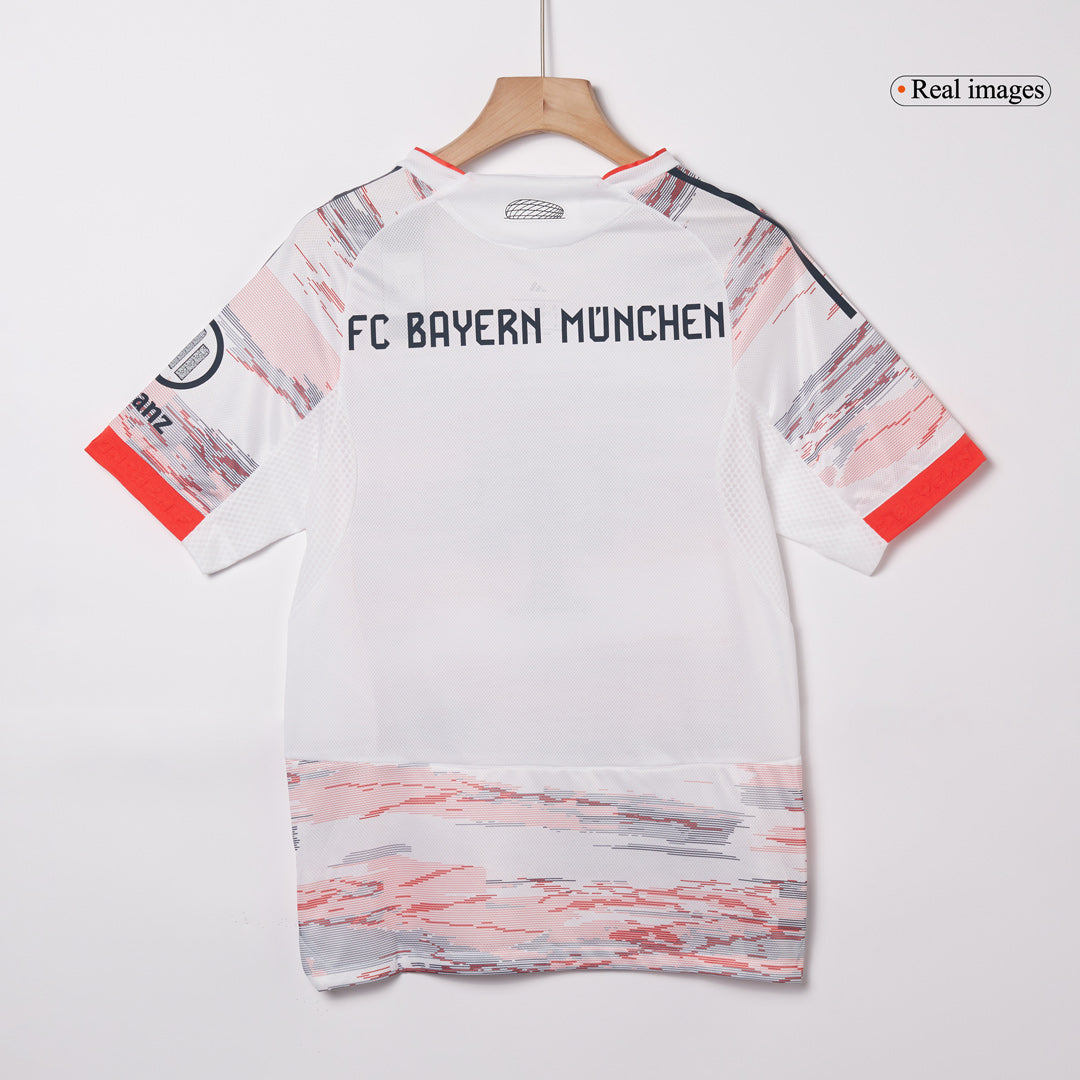 OLISE #17 Bayern Munich Maillot Extérieur 2025/26 Blanc Joueur