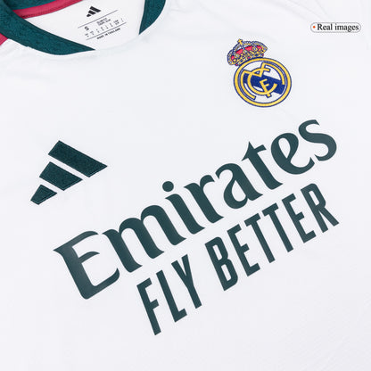 فالفيردي #8 قميص ريال مدريد الأساسي 2026/27 أبيض - سوبر