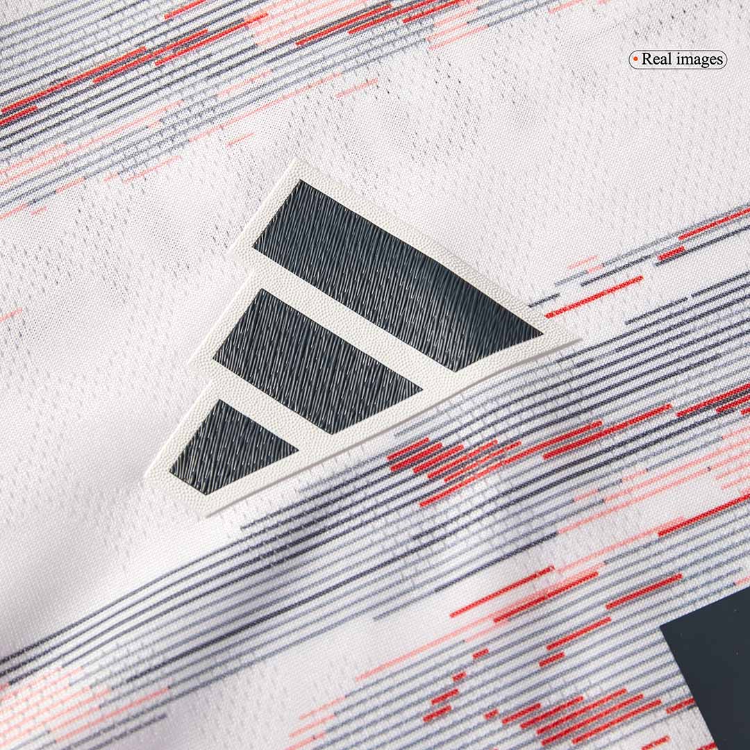 OLISE #17 Bayern Munich Maillot Extérieur 2025/26 Blanc Joueur