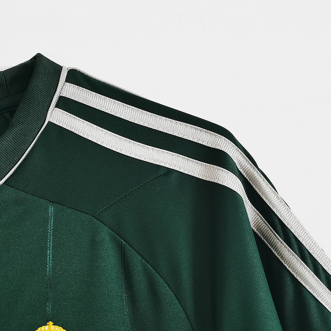 Maillot troisième de la saison 2012/13 du Real Madrid Vert