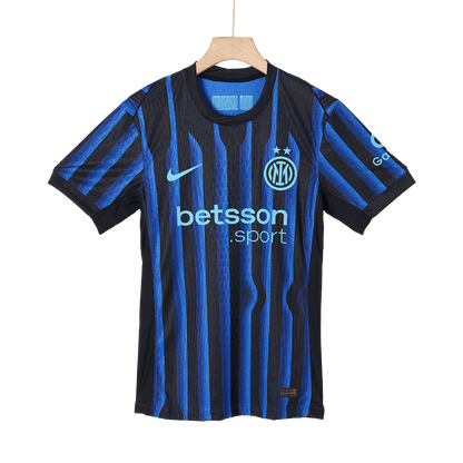PAVARD #28 Inter Milan Domicile Maillot 2025/26 Bleu et Noir Joueur
